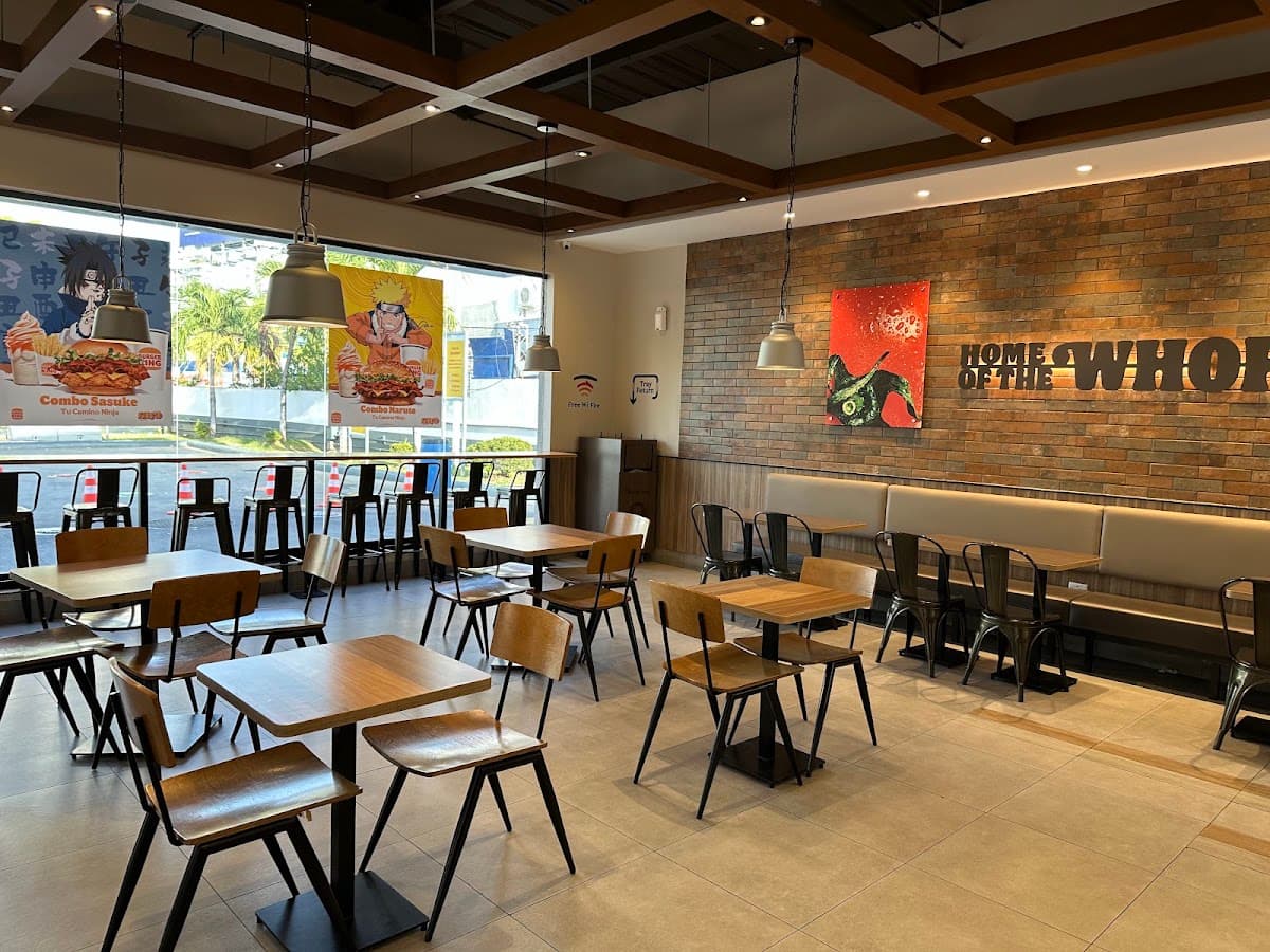 Burger King — • La Lira