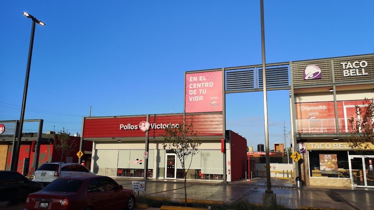 Pollos Victorina — Av. San Vicente de Paúl 321