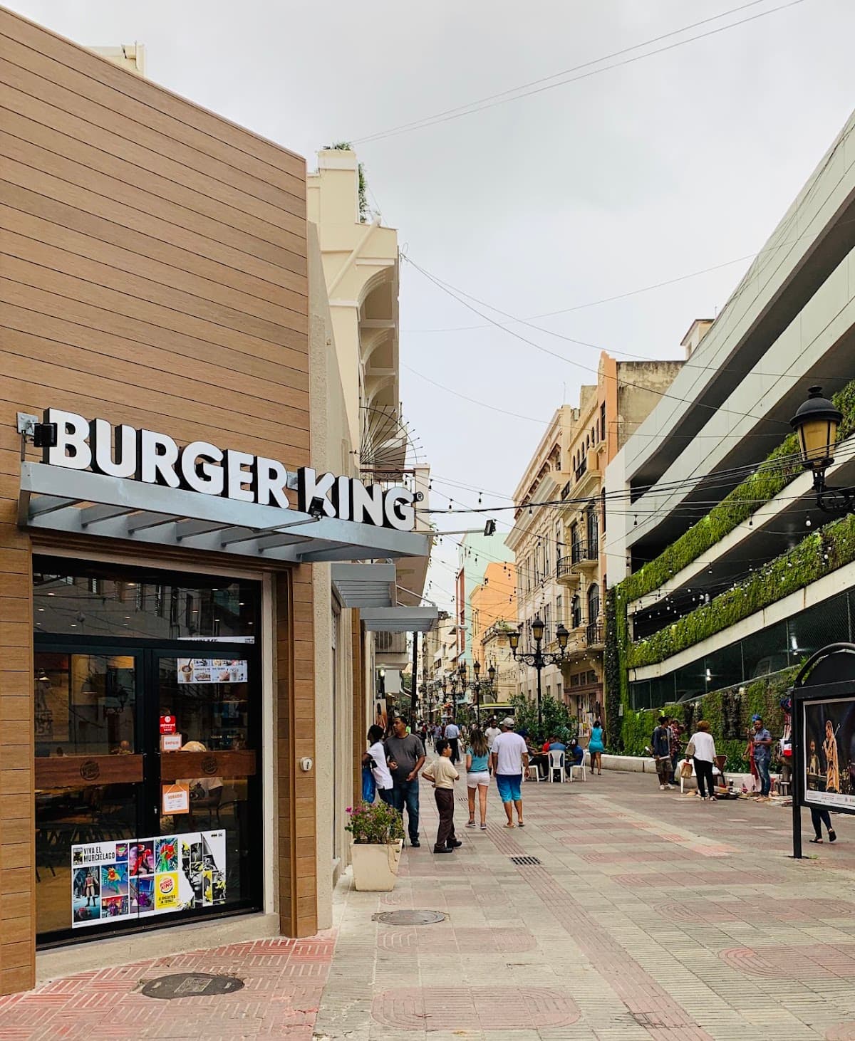 Burger King — • Zona Colonial