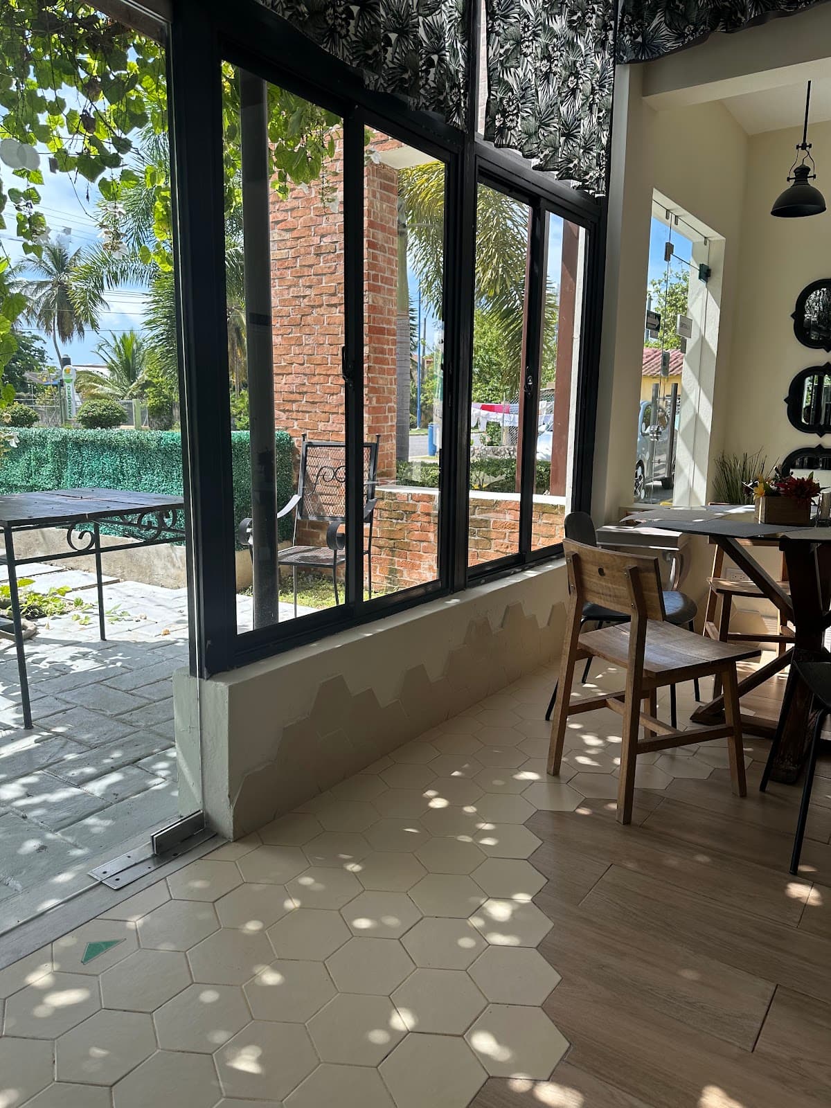 Plaza Leche Y Miel