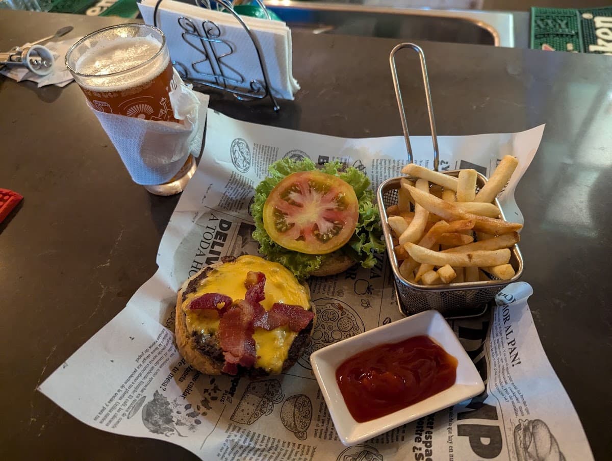 Juan Dolio Bar & Grill