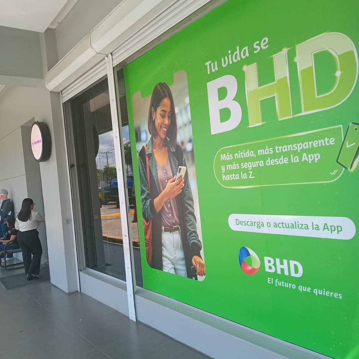 Banco BHD — Centro Comercial Los Jardines Santiago