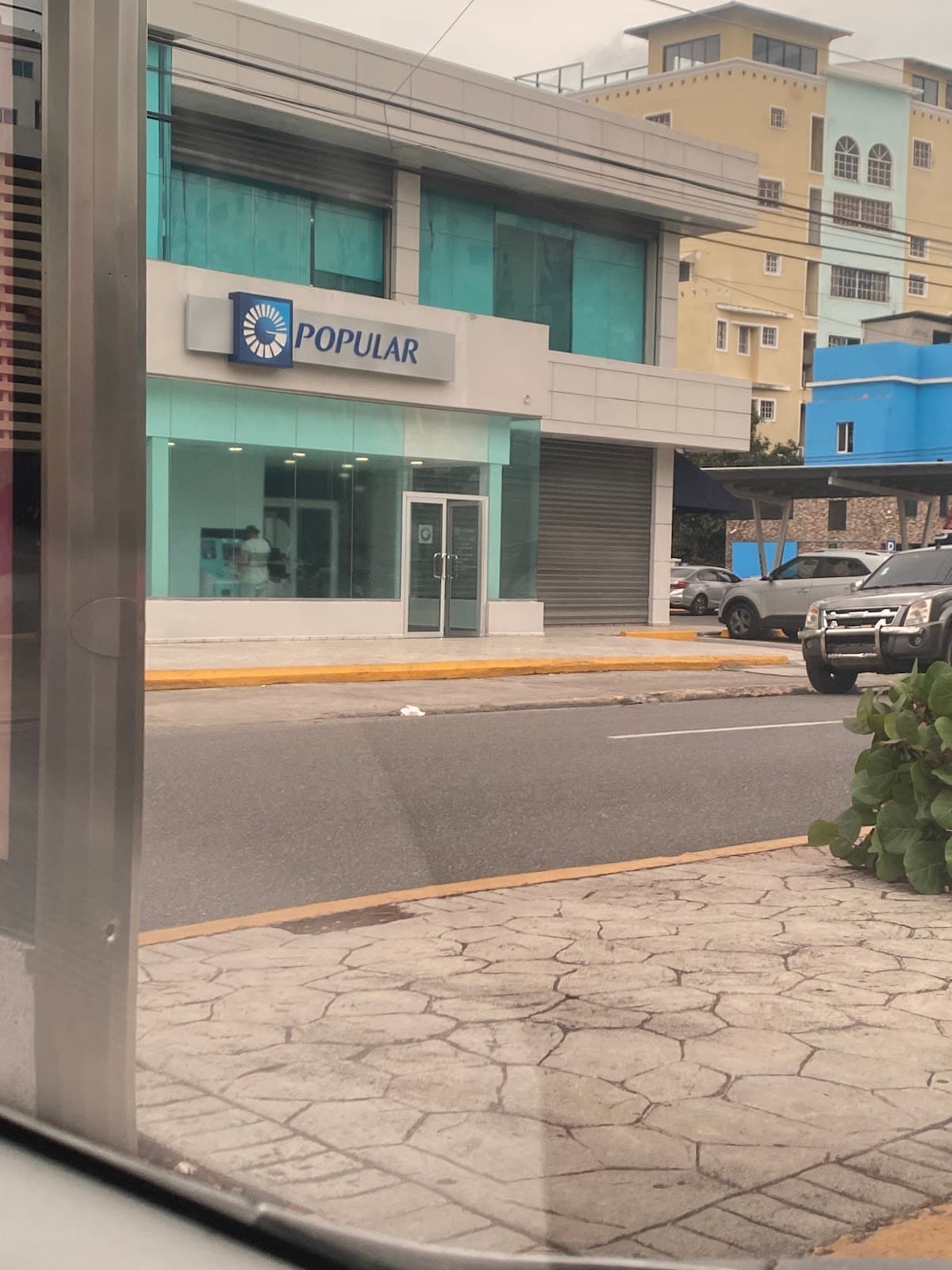 Banco Popular Dominicano — Av. Rómulo Betancourt 402