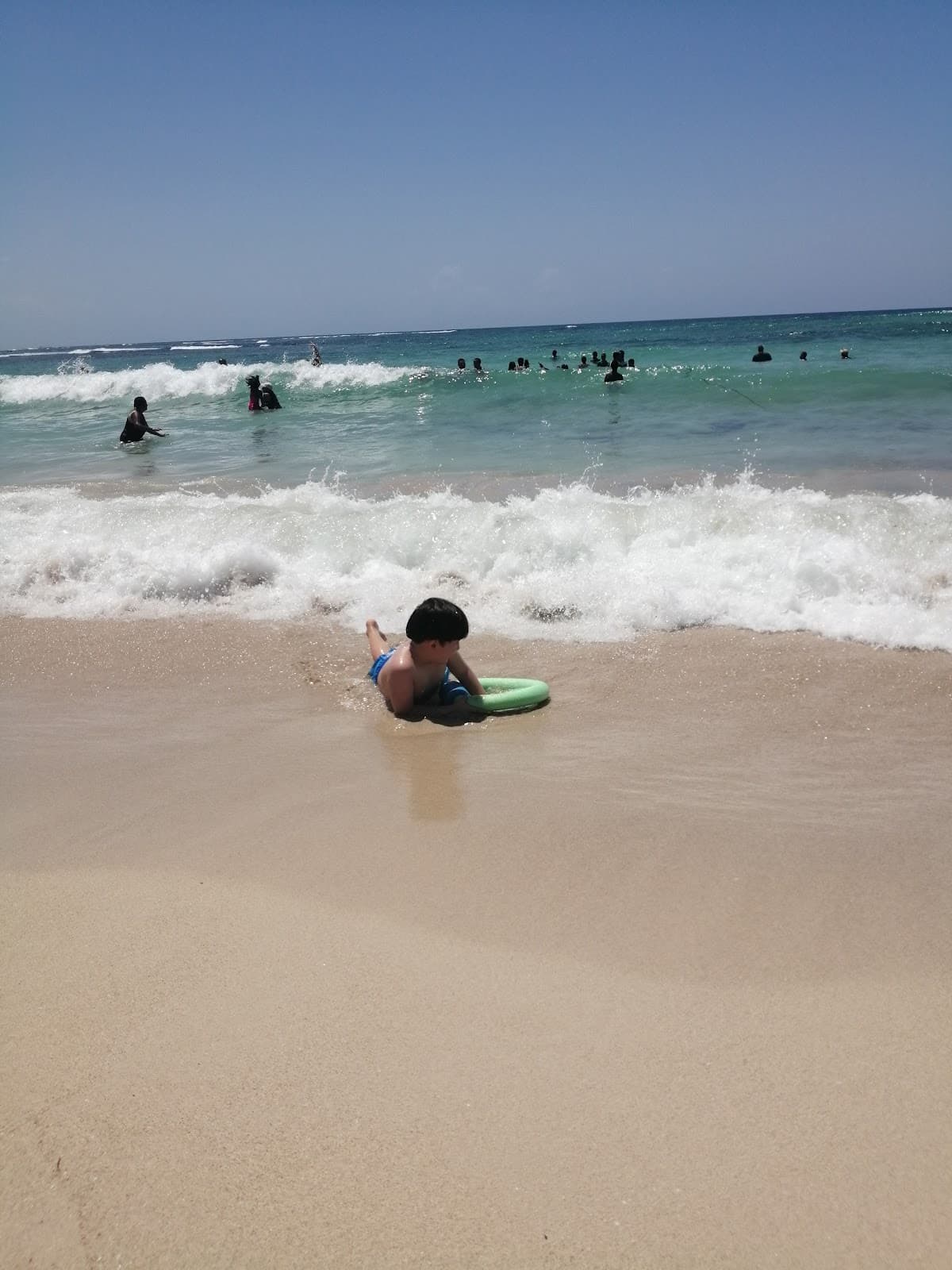 Playa Juan Dolio con Parqueo