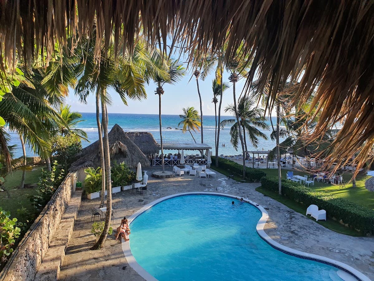 Esmeralda Beach Resort