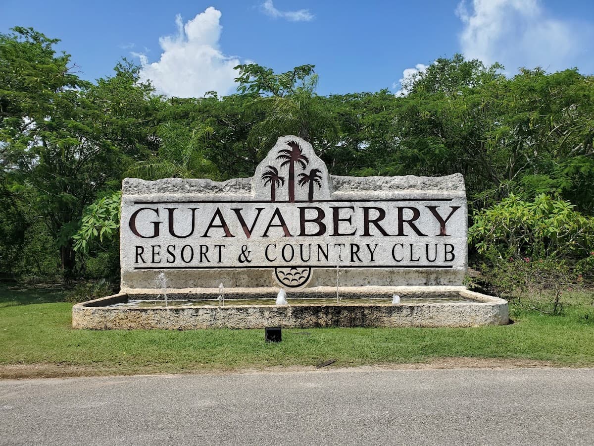Guavaberry Golf and Country Club