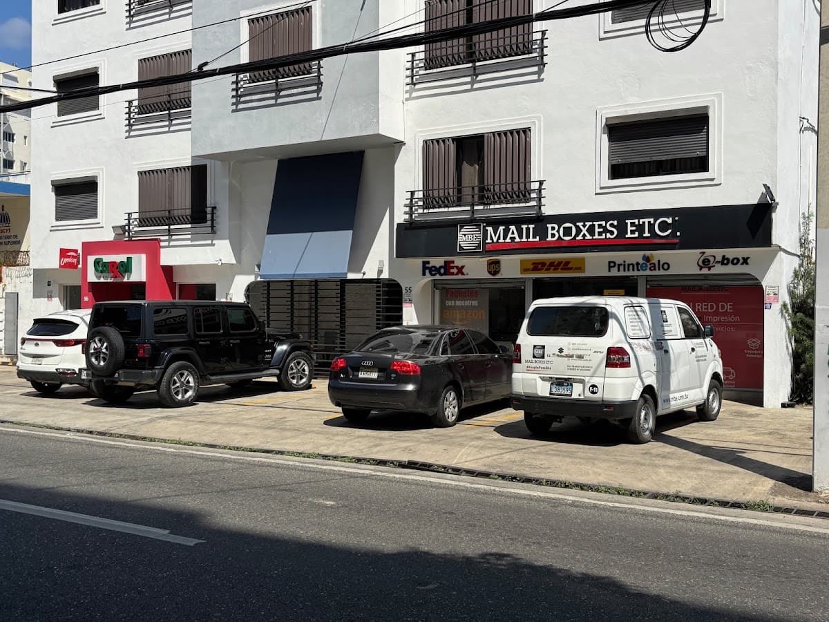 Mail Boxes Etc — Gazcue