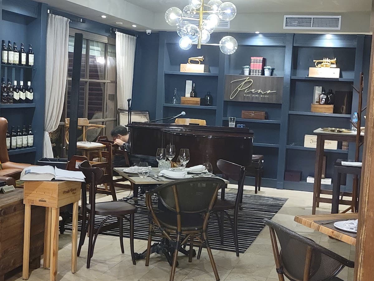 Piano Wine Dine Music