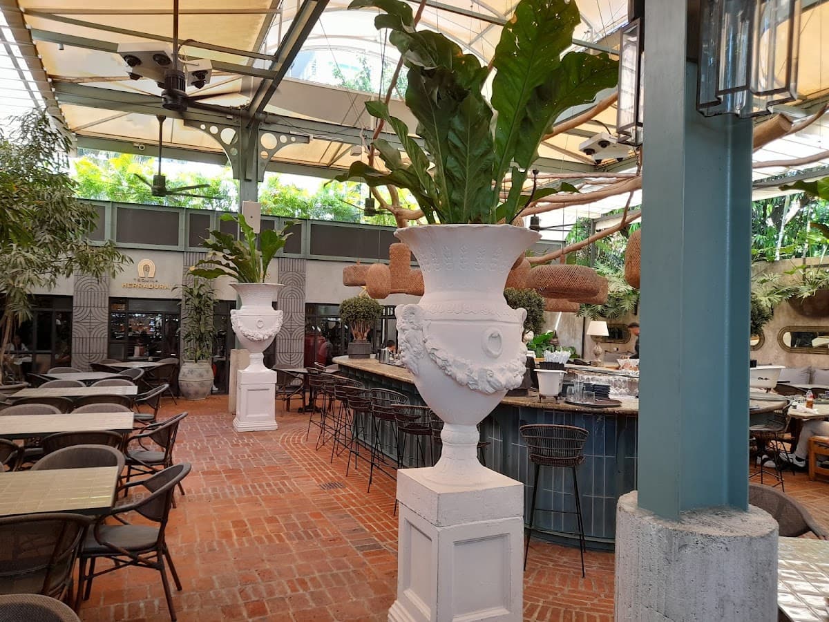Central gastronómica
