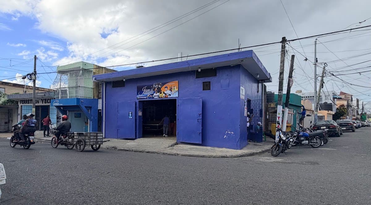 Jam’s Sport Bar