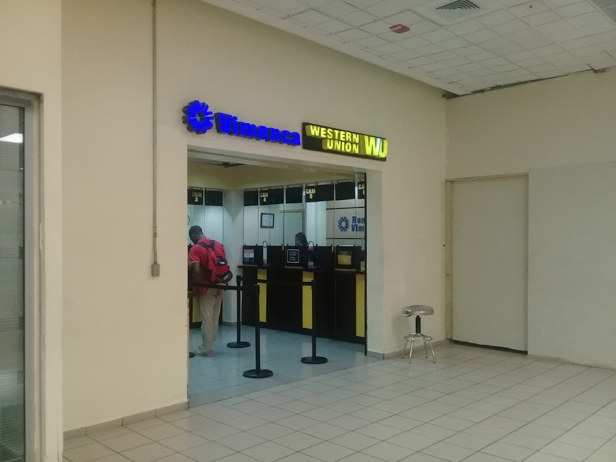 Western Union — Multicentro Sirena — Av. Bartolomé Colón