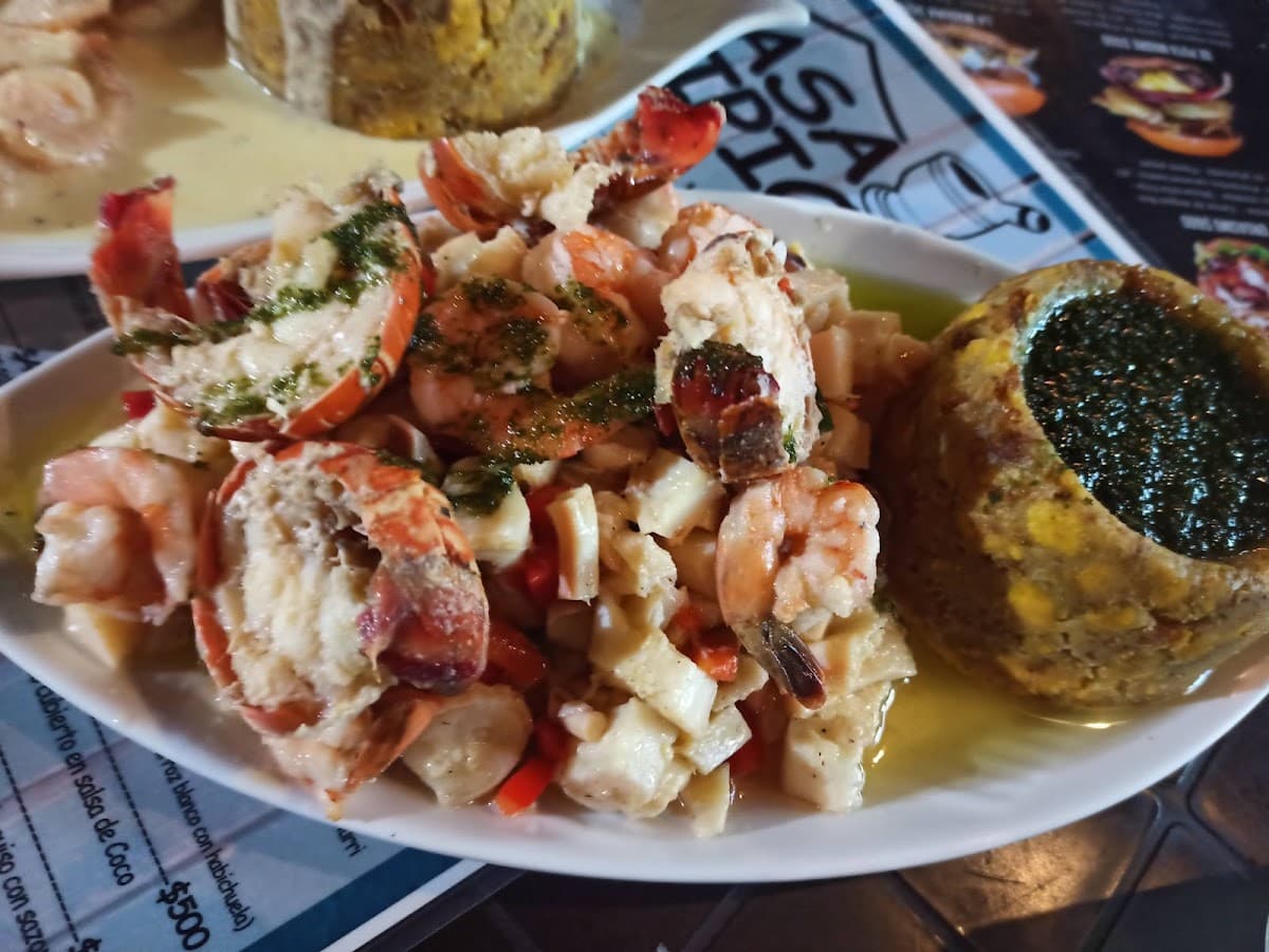 Capitan seafood naco