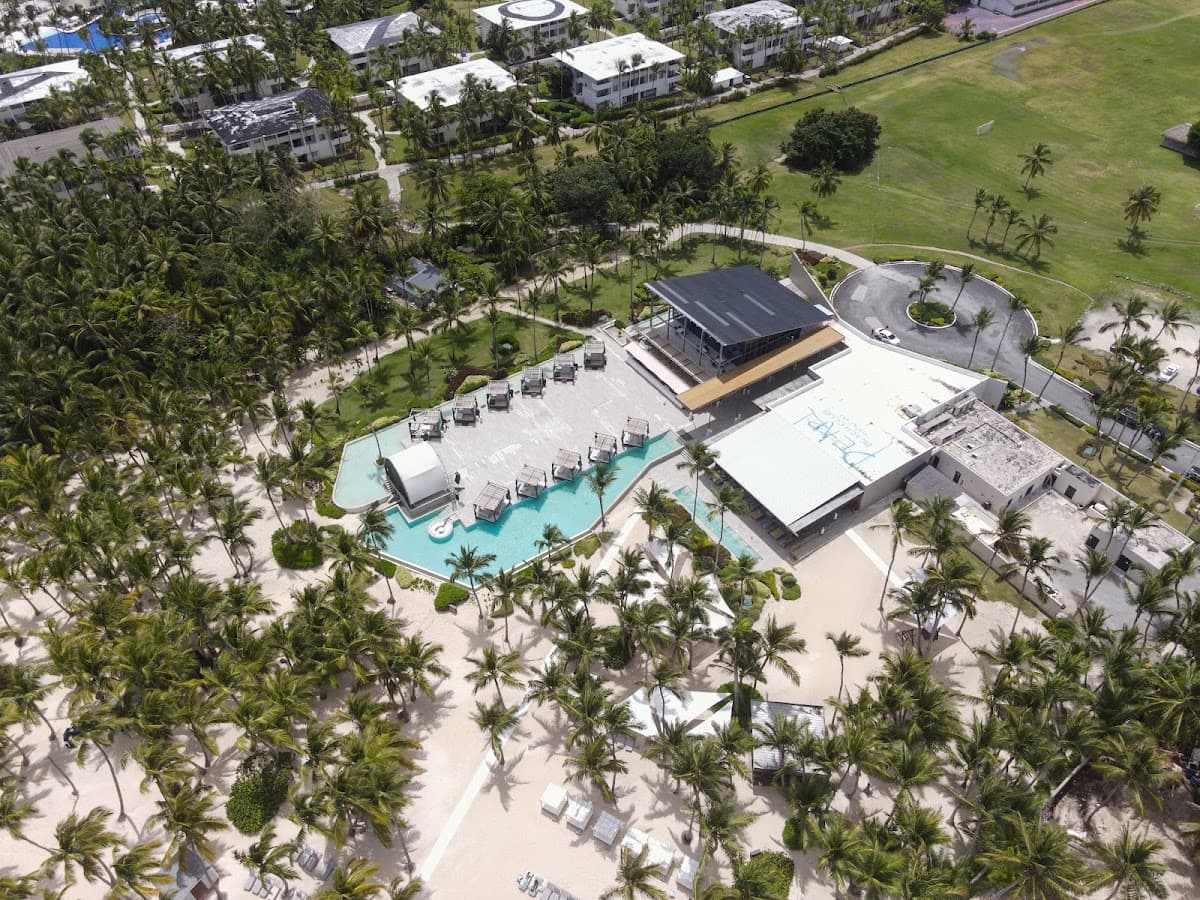 Pearl Beach Club