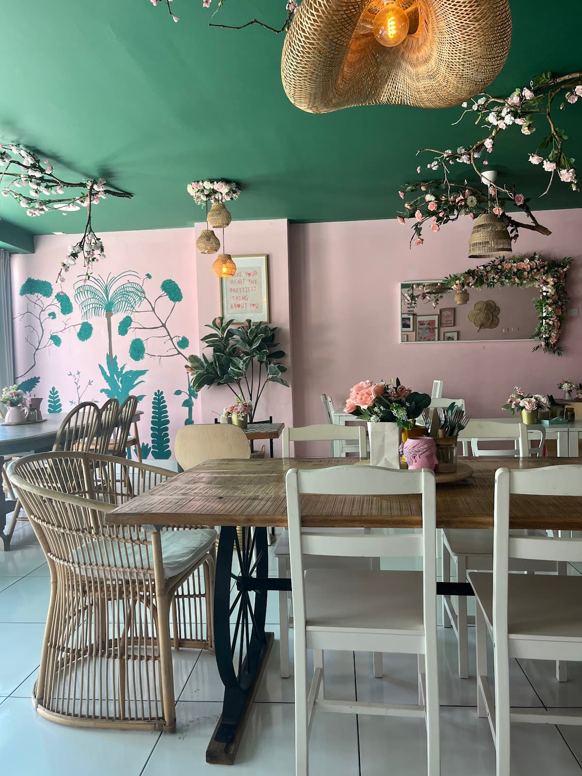 Wowzer Brunch & Restaurant