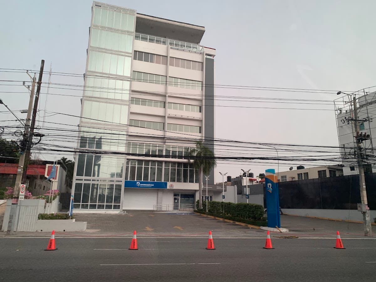 Banreservas — Av 27 de Febrero 336