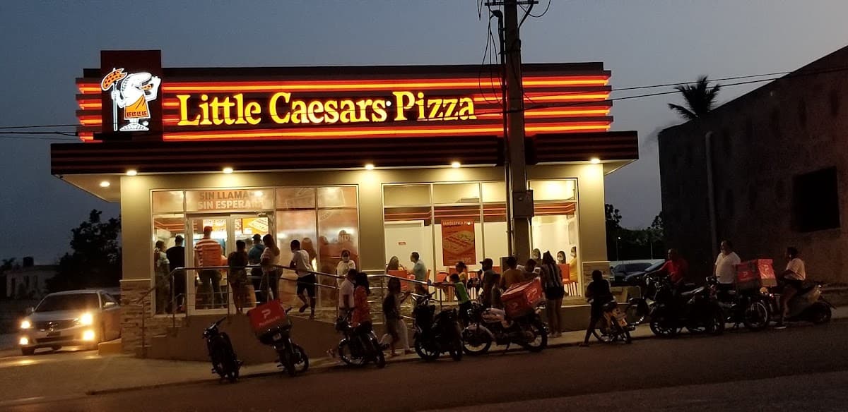 Little Caesars — Pizza - Colinas Mall
