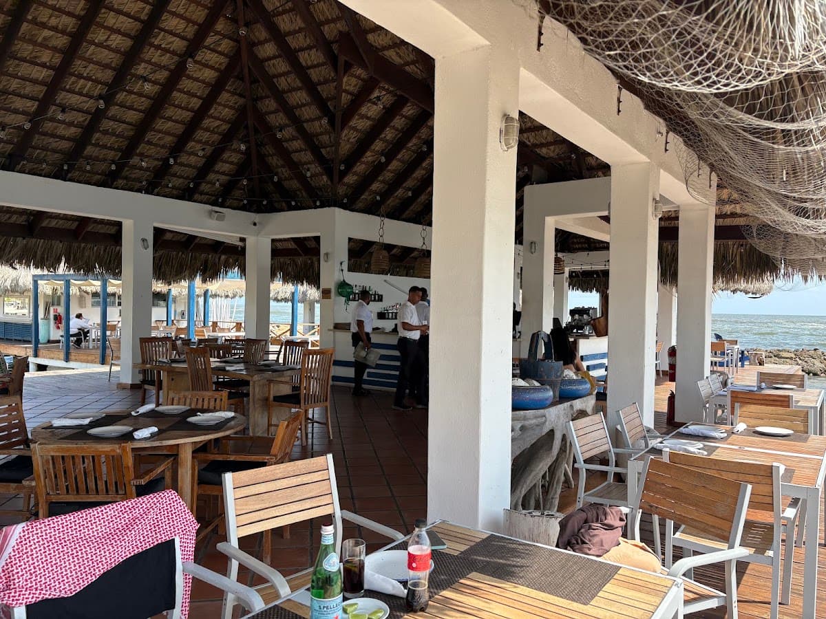 El Embarcadero, Club Hemingway
