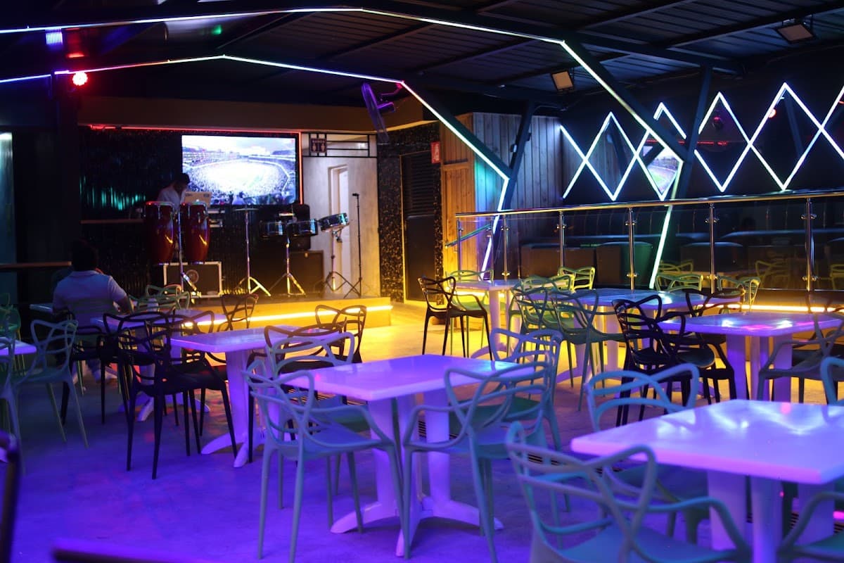 Terraza Sports Bar & Lounge