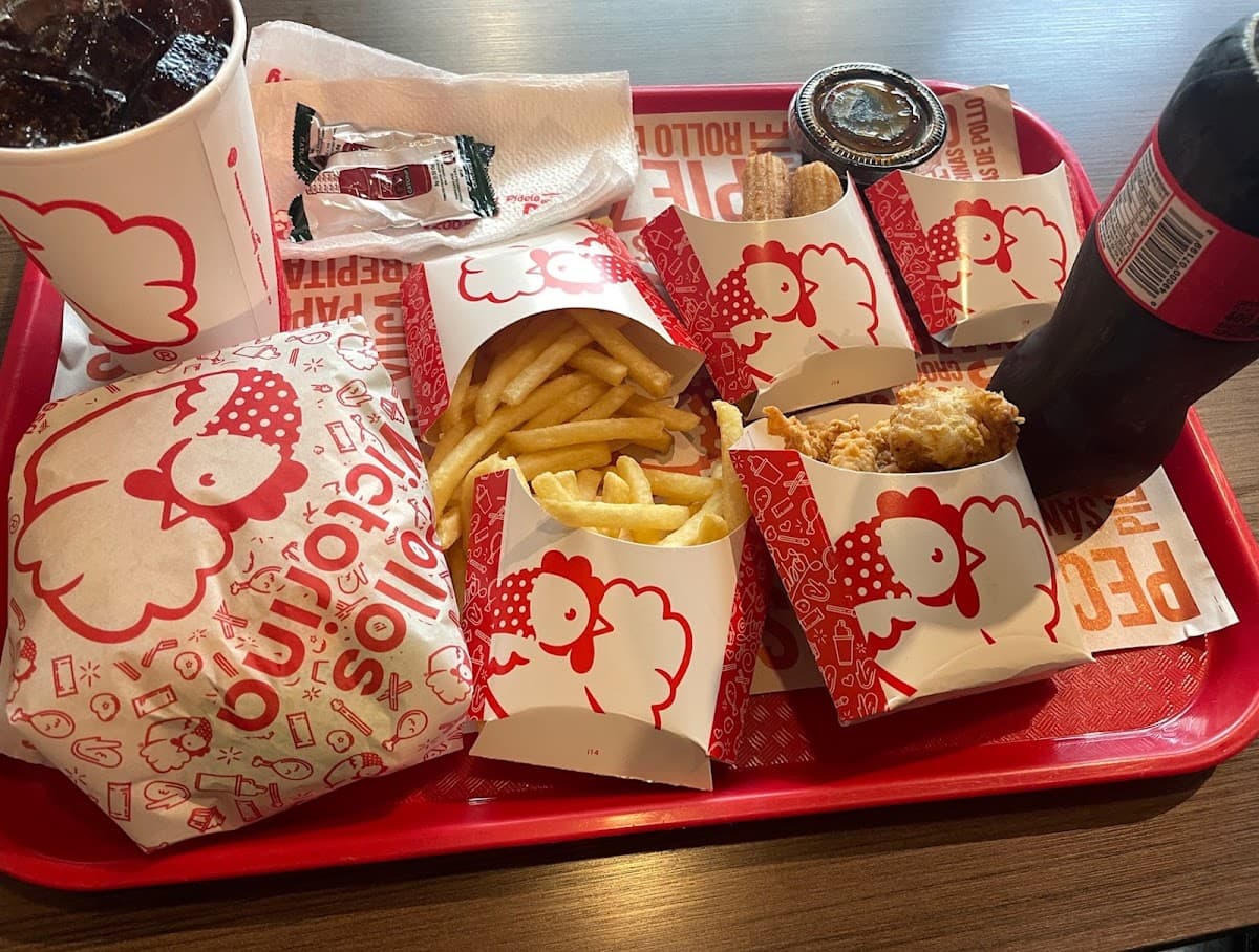 Pollos Victorina — El Conde