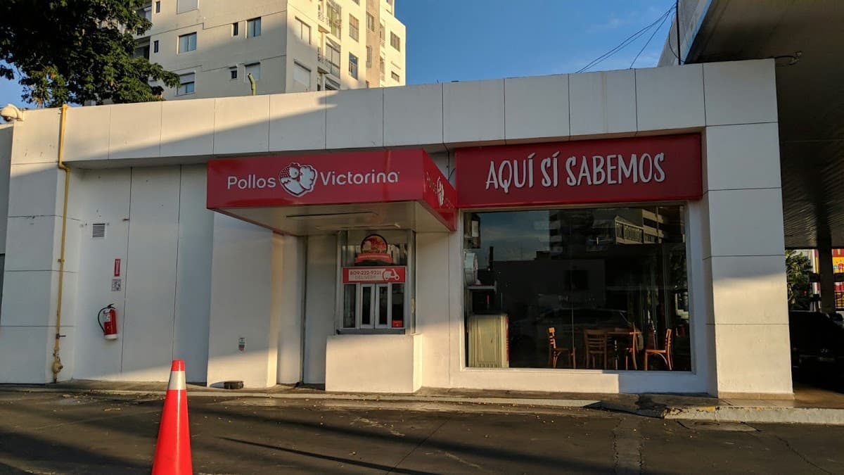 Pollos Victorina — Suc.Total Tiradentes