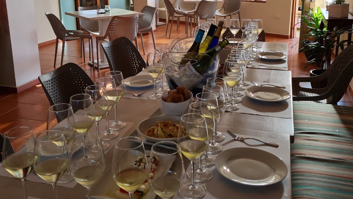 Sal Marina Restaurant