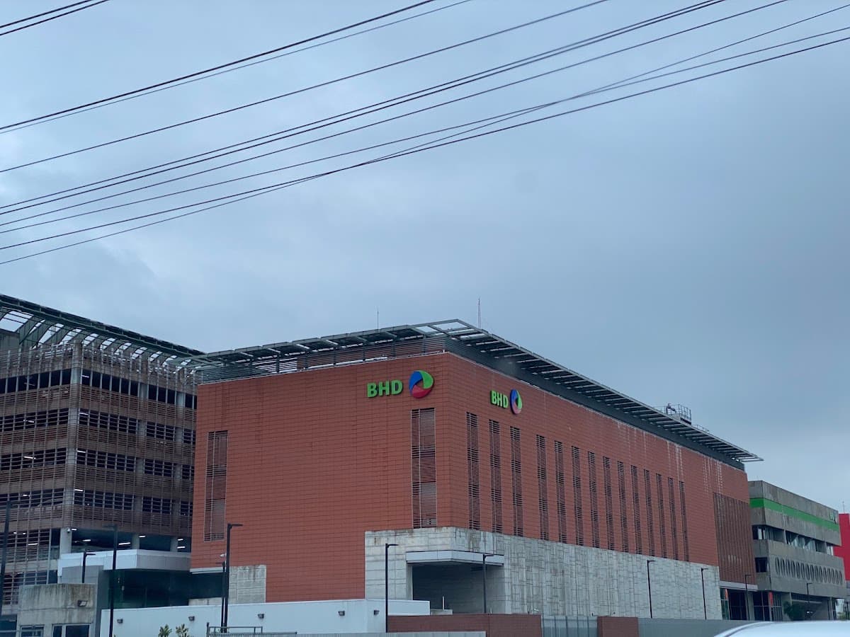Banco BHD — Plaza Central