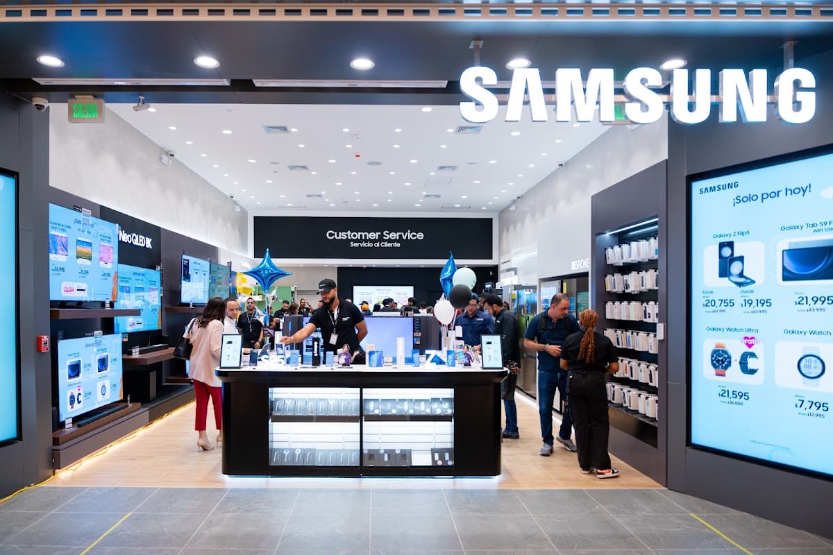 Tienda Samsung Ágora Santiago Center
