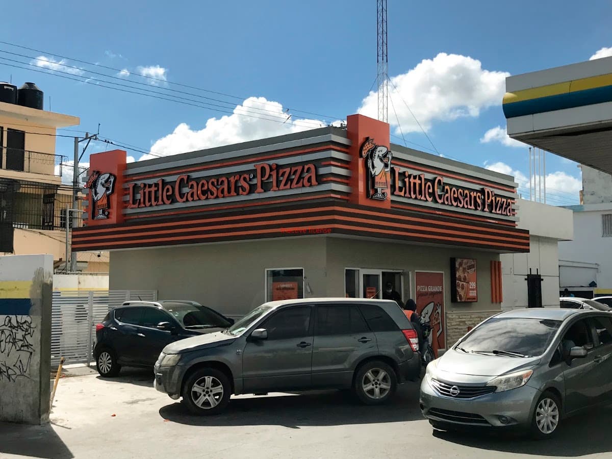 Little Caesars — Pizza - Los Mina