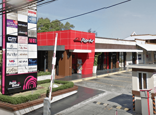 Pizza Hut — Av. Juan Pablo Duarte
