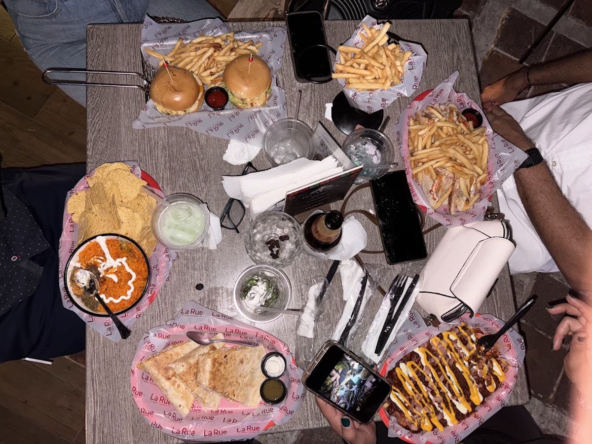 La Rue Bar y Tapas