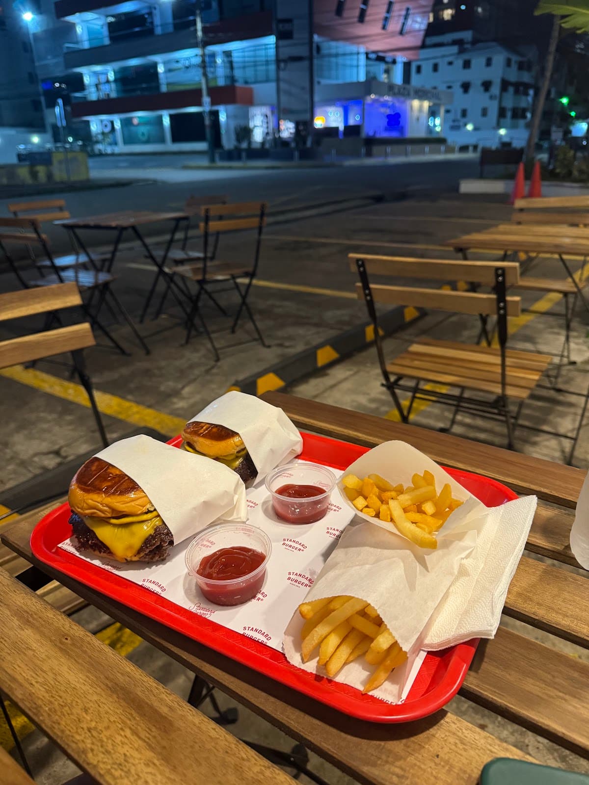 Standard Burger