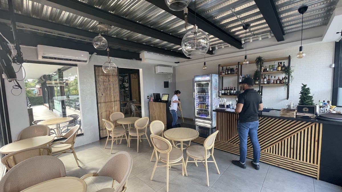 Dulcinea Bar & Kitchen