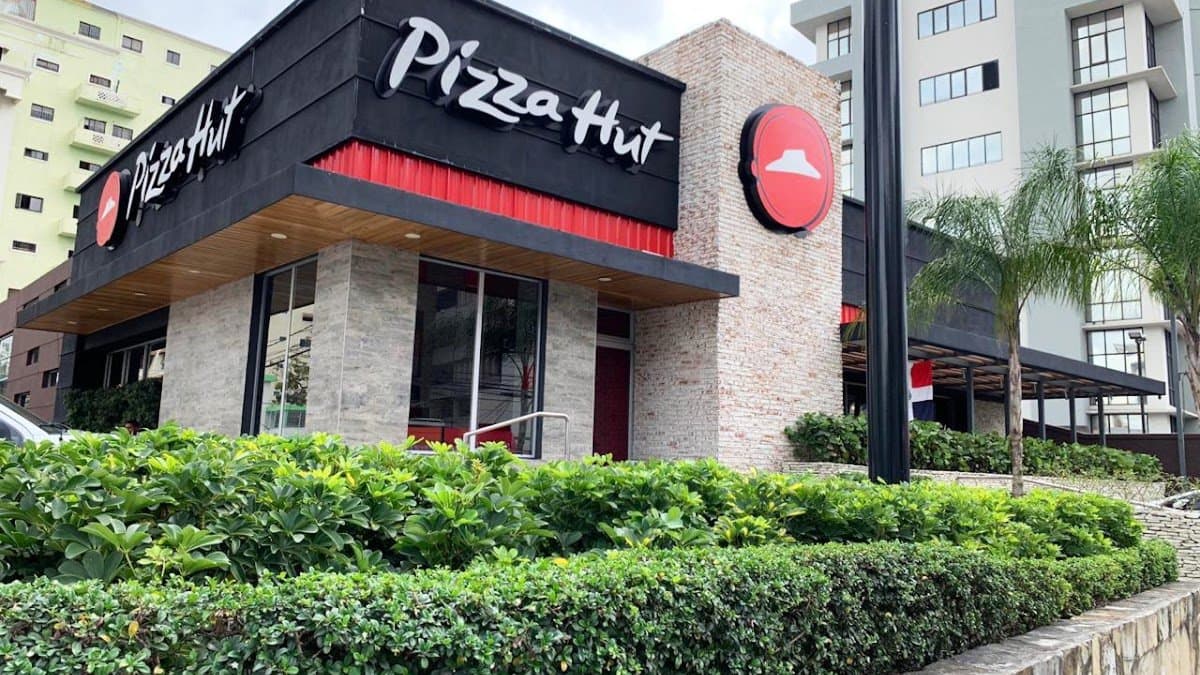 Pizza Hut — Av. Tiradentes