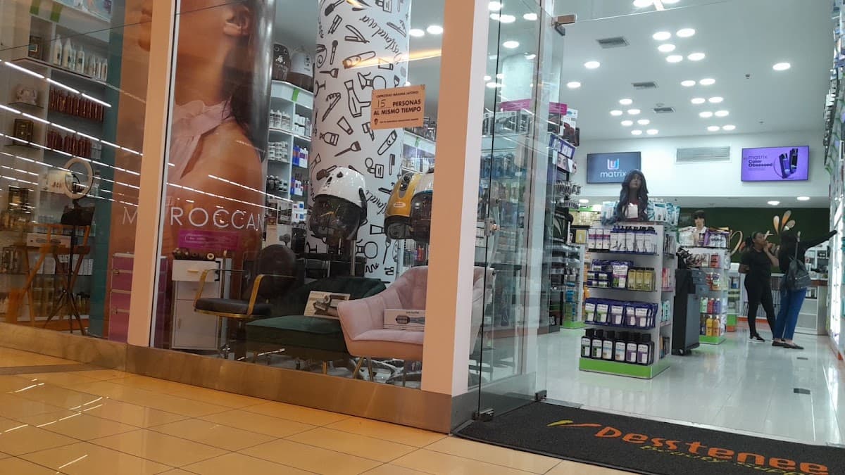 Desstenee Beauty Supply en Ágora Mall
