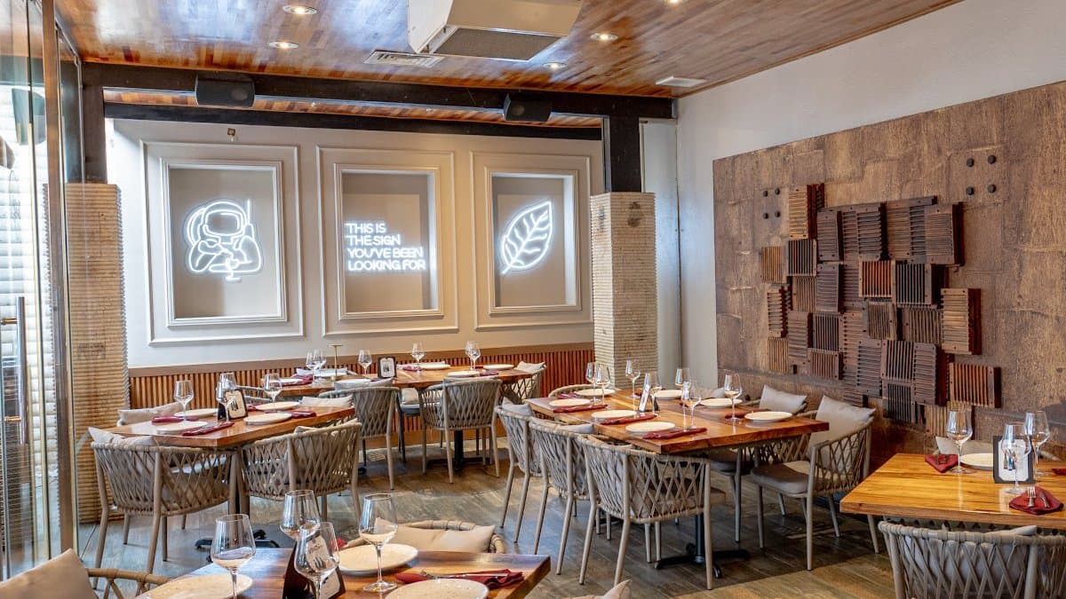 Disfruta el cuádruple empate en la LIDOM en Santiago en los mejores bares y restaurantes