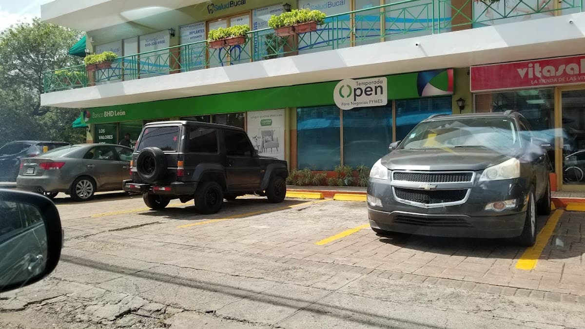Oficina Principal — Plaza BHD