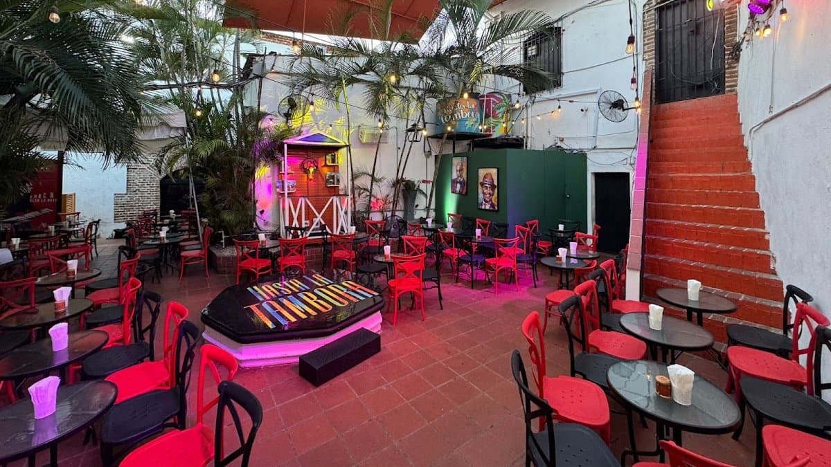 Hasta La Tambora Cafe Lounge