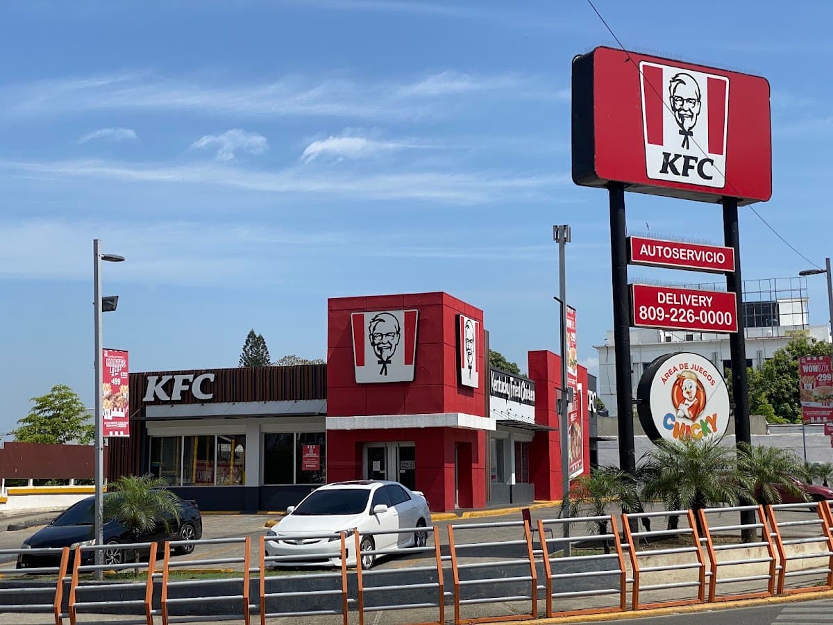 KFC — Av Salvador Estrella Sadhalá