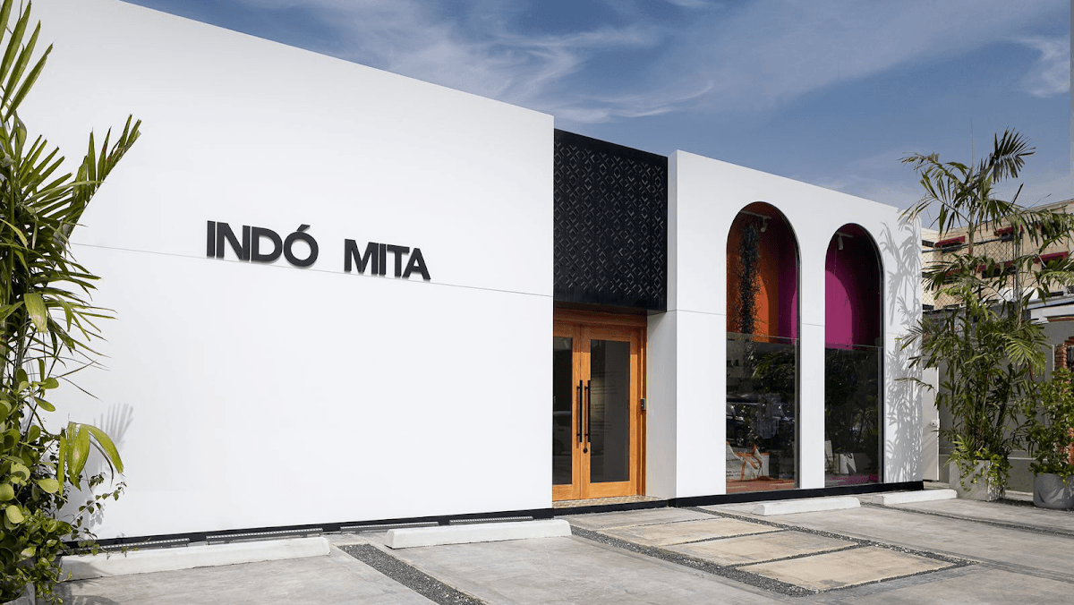 INDÓMITA