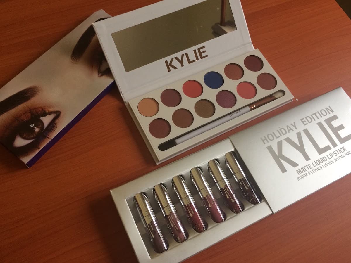 Blue Blue Cosmetics RD