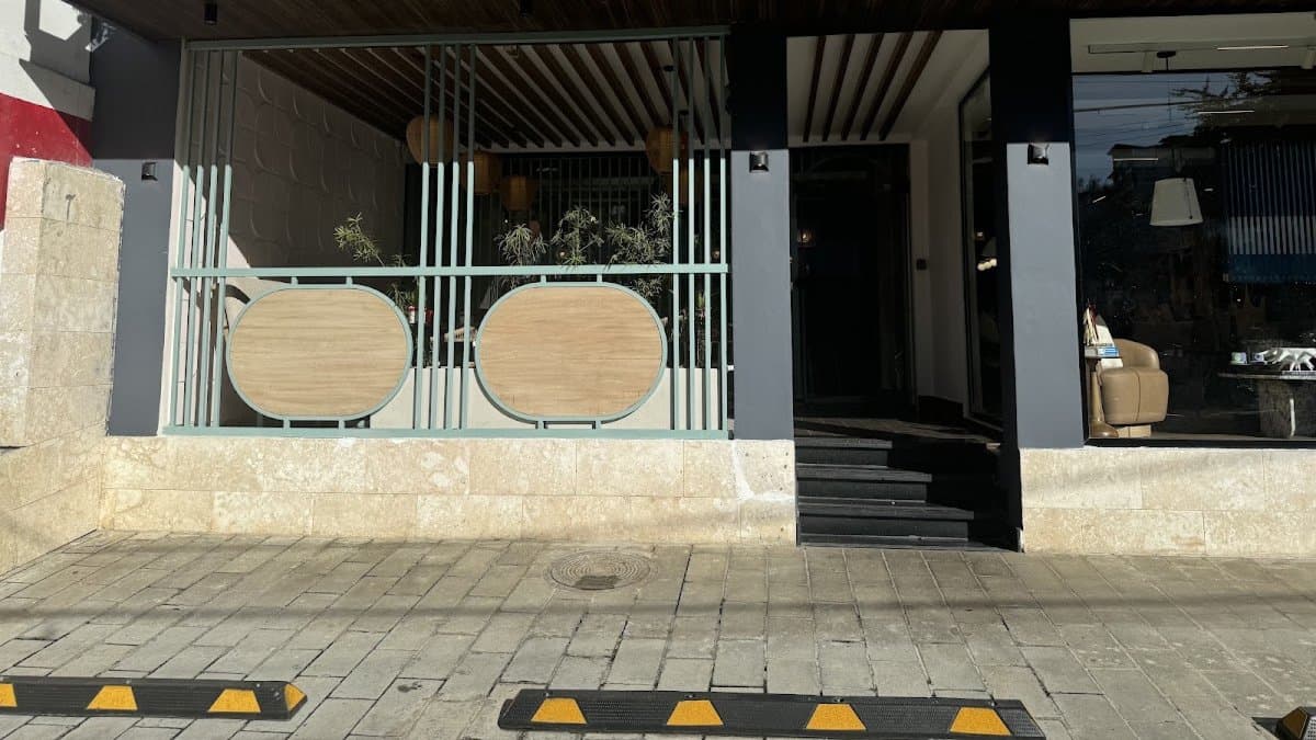 Cala Café & Healthy Eats